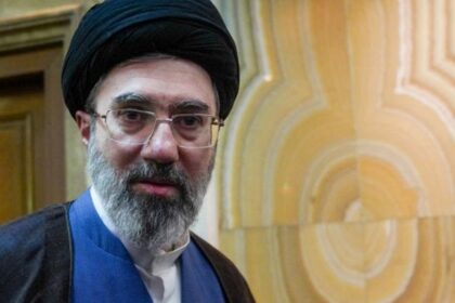Iran in crisis as US talks collapse, Mojtabas mafia regime blocks Khamenei burial: analyst