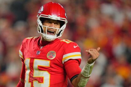Trump presses Kansas City BBQ restaurant owner on whether Patrick Mahomes will start Week 1 of NFL season