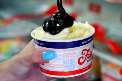 Beloved restaurant chain dwindles from 850 locations to 87, but expert sees 'a lot of life left'